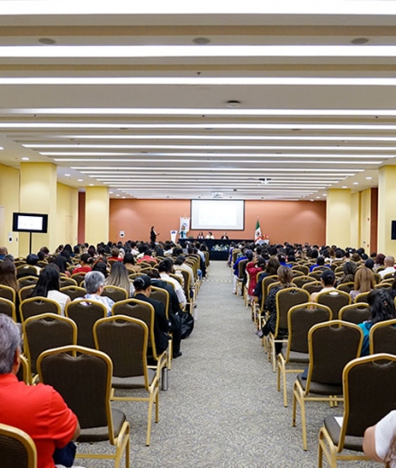 FEMCE celebró tres grandes encuentros de enfermería en Poliforum León